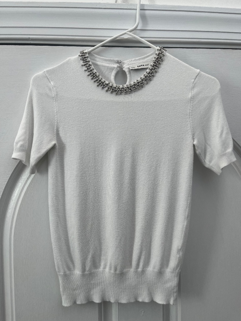 Zara White Short-Sleeve Knit Top w/Beads (S)